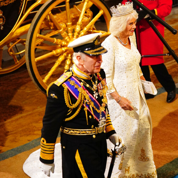 Le roi Charles III a fait son entrée au palais de Westminster pour son discours
Premier "discours du trône" du roi Charles III en présence de la reine Camilla devant la chambre des Lords au palais de Westminster à Londres