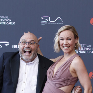 "Sans ta détermination rien n'aurait été possible !", ajoute-t-elle sur Yoann Riou

Emmanuelle Berne (enceinte) et Yoann Riou sur le tapis rouge du photocall de la cérémonie d'ouverture du 62ème Festival de Télévision de Monte-Carlo, à Monaco, le 16 juin 2023. © Denis Guignebourg/BestImage