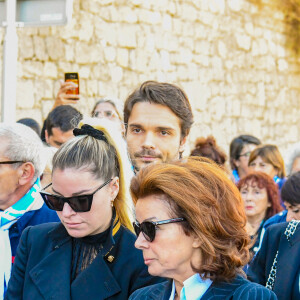 Dominique Tapie, Sophie Tapie - Les marseillais et la famille accompagnent Bernard Tapie jusqu'à la Cathédrale La Major à Marseille le 8 octobre 2021. © Santini / Jacovides / Bestimage