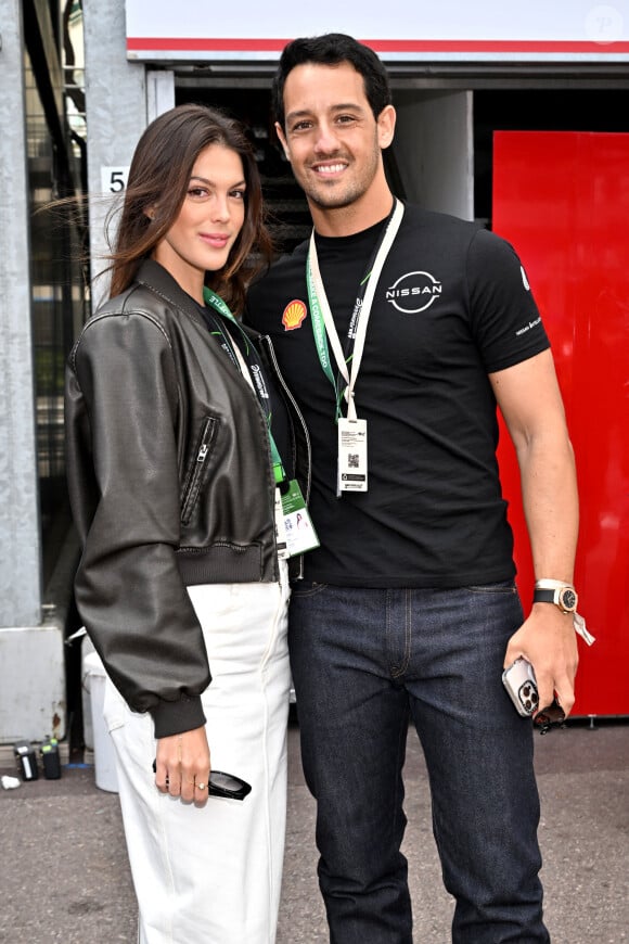 Iris Mittenaere (Miss France 2016) et son compagnon Diego El Glaoui durant le 6eme Monaco E-Prix à Monaco, le 6 mai 2023.