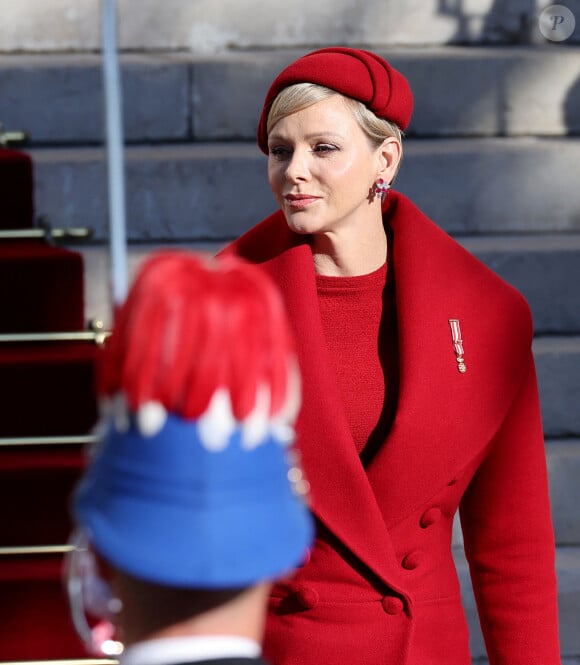 La princesse Charlene de Monaco - La famille princière de Monaco à la sortie de la cathédrale Notre-Dame Immaculée pour la messe solennelle d'action de grâce et un Te Deum, à l'occasion de la Fête Nationale de Monaco. Le 19 novembre 2023 © Dominique Jacovides-Bruno Bebert / Bestimage 