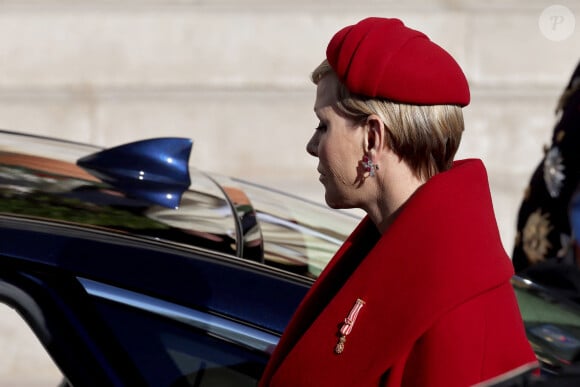 La princesse Charlene de Monaco - La famille princière de Monaco à la sortie de la cathédrale Notre-Dame Immaculée pour la messe solennelle d'action de grâce et un Te Deum, à l'occasion de la Fête Nationale de Monaco. Le 19 novembre 2023 © Dominique Jacovides-Bruno Bebert / Bestimage 