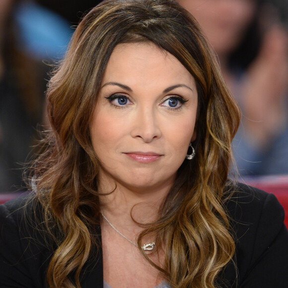 Hélène Ségara - Enregistrement de l'émission "Vivement Dimanche" à Paris le 16 décembre 2014. L'émission sera diffusée le 04 Janvier 2015.