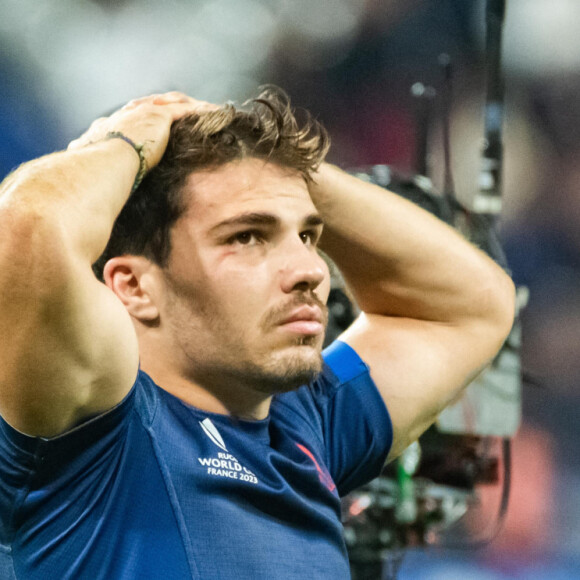 Antoine Dupont (XV de France) - Coupe du Monde de Rugby France 2023 - Match de quart de finale "France-Afrique du Sud (28-29)" au Stade de France à Saint-Denis 15 octobre 2023.  Rugby World Cup France 2023 - Quarter-final match "France-South Africa (28-29)" at the Stade de France in Saint-Denis October 15, 2023 