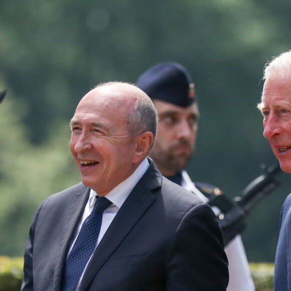 Ils ont participé à une cérémonie pour les commémorations du 8 mai 45, sur l'île du Souvenir, au parc de la Tête d'Or - Le prince Charles, prince de Galles et Camilla Parker Bowles, duchesse de Cornouailles en visite à Lyon le 8 mai 2018 avec Gérard Collomb. 