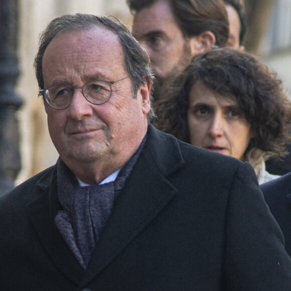 François Hollande, Gérald Darmanin - Obsèques de Gérard Collomb en la cathédrale Saint-Jean à Lyon. Le 29 novembre 2023 © Bony / Pool / Bestimage