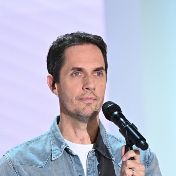 Exclusif - Grand Corps Malade - Enregistrement de l'émission Vivement dimanche au studio Gabriel à Paris, le 11 novembre 2023, présentée par M.Drucker et diffusée le 3 décembre 2023 sur France 3. © Guillaume Gaffiot / Bestimage 
