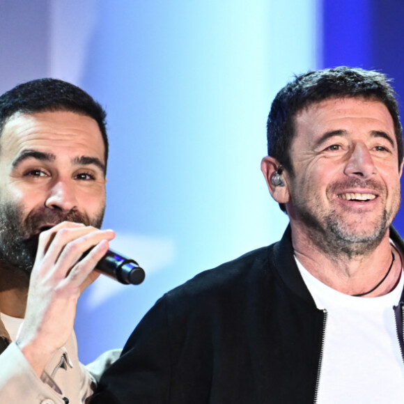 Le très affûté Patrick Bruel et Ycare viendront aussi chanter le titre "Origami".
Exclusif - Ycare et Patrick Bruel - Enregistrement de l'émission Vivement dimanche au studio Gabriel à Paris, le 11 novembre 2023, présentée par M.Drucker et diffusée le 3 décembre 2023 sur France 3. © Guillaume Gaffiot / Bestimage