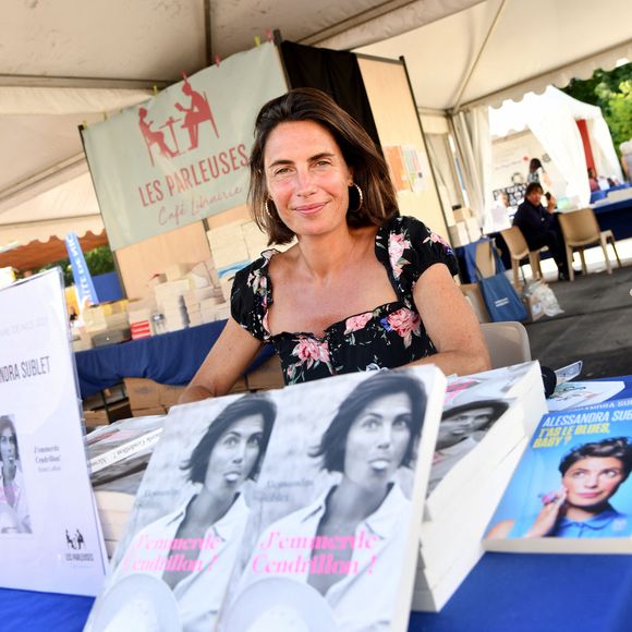 Alessandra Sublet - 25ème édition du Festival du Livre de Nice, sous la présidence d'honneur de J. Julliard, historien, essayiste et journaliste à Nice le 17 septembre 2021. © Bruno Bebert/Bestimage