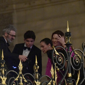 Une fête a été organisée en son honneur au sein du très select Travellers Club, situé sur les Champs-Élysées à Paris
Exclusif - Inès Sastre fête ses 50 ans entourée de son fils Diego et d'une centaine d'invités au très select Travellers Club sur les Champs-Élysées à Paris le 21 Novembre 2023. 
