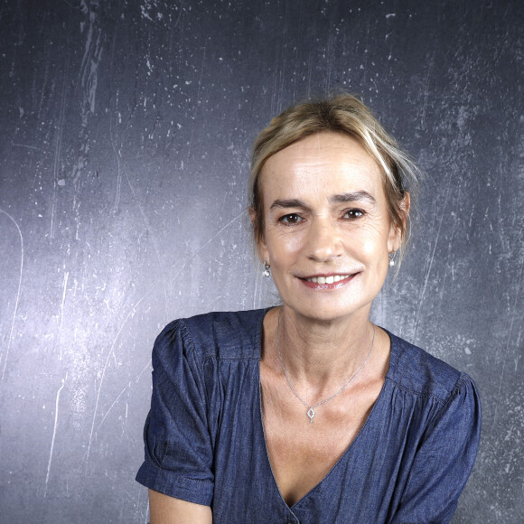 Exclusif - Portraits de Sandrine Bonnaire en marge de l'enregistrement de l'émission "Chez Jordan de Luxe" à Paris, le 2 octobre 2023.