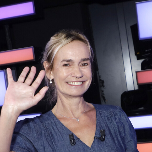 Portrait de Sandrine Bonnaire lors de l'enregistrement de l'émission "Chez Jordan de Luxe" à Paris. Le 2 octobre 2023 © Cédric Perrin / Bestimage