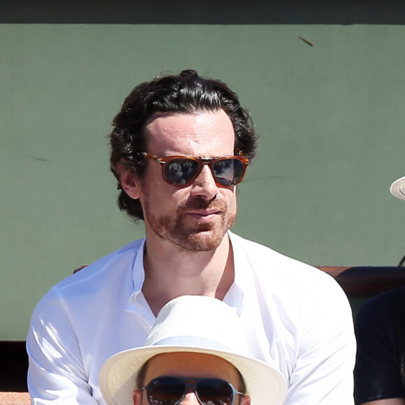 Marie Drucker et Mathias Vicherat - Personnalités dans les tribunes lors des internationaux de France de Roland Garros à Paris. Le 10 juin 2017. © Jacovides - Moreau / Bestimage 