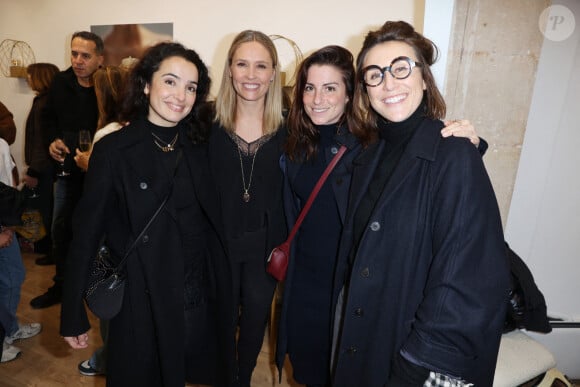 Exclusive - Isabelle Vitari, Lilou Fogli, Juliette Delacroix and Noemie Caillault lors du lancement du nouveau produit cosmétique de Chateau Berger (co-fondée par Lilou Fogli) à Paris le 6 décembre 2023.