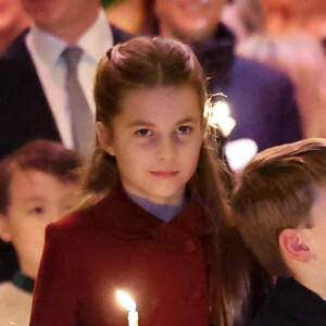 La princesse Charlotte de Galles et Le prince Louis de Galles, au traditionnel concert de Noël "Together At Christmas" à l'abbaye de Westminster à Londres, Royaume Uni, le 8 décembre 2023. 