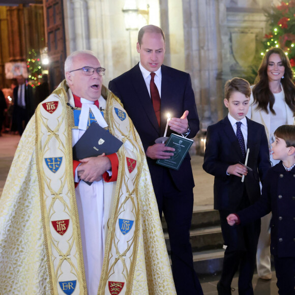 Le prince William, prince de Galles, et Catherine (Kate) Middleton, princesse de Galles, Le prince George de Galles, La princesse Charlotte de Galles, Le prince Louis de Galles, - Traditionnel concert de Noël "Together At Christmas" à l'abbaye de Westminster à Londres, Royaume Uni, le 8 décembre 2023. 