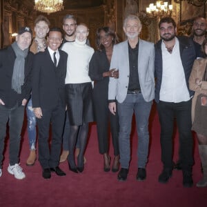 Exclusif - Laurent Baffie, Bertrand Deckers, Omar Harfouch et sa femme Yulia, Thibaud Vézirian, Gilles Verdez et sa femme Fatou, guest, guest, Nathalie Goulet - Soirée de lancement du nouveau magazine Entrevue que vient de racheter O. Harfouch au Sénat à Paris, France, le 6 décembre 2023. © Jack Tribeca/Bestimage