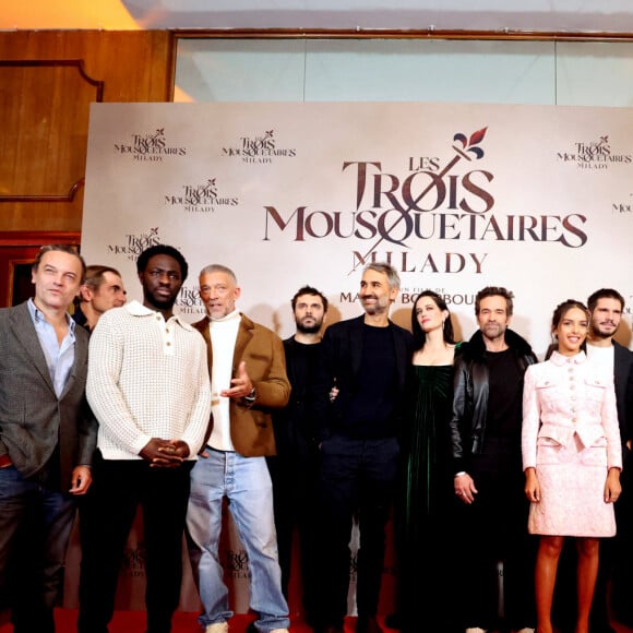 Julien Frison, Patrick Mille, Ralph Amoussou, Vincent Cassel, Pio Marmaï, Martin Bourboulon (réalisateur), Eva Green, Romain Duris, Lyna Khoudri, François Civil, Vicky Krieps, Dimitri Rassam, Jérôme Seydoux, Eric Ruf - Première du film "Les Trois Mousquetaires: Milady" au Grand Rex à Paris le 10 décembre 2023. © Coadic Guirec - Dominique Jacovides /Bestimage 