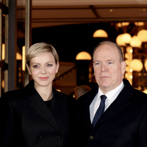 La princesse Charlène de Monaco et le prince Albert II de Monaco - Inauguration de la brasserie "Café de Paris Monte-Carlo" sur la Place du Casino à Monaco le 22 novembre 2023. © Claudia Albuquerque/Bestimage 