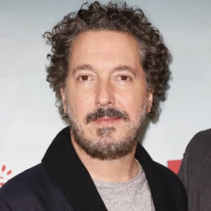 Son frère a souffert d'une pathologie comme le personnage du "Malade imaginaire" que Guillaume Gallienne incarne 
Guillaume Gallienne lors de l'avant-première du film "Une affaire d'honneur" au cinéma UGC Normandie à Paris le 11 décembre 2023. © Marc Ausset-Lacroix / Bestimage