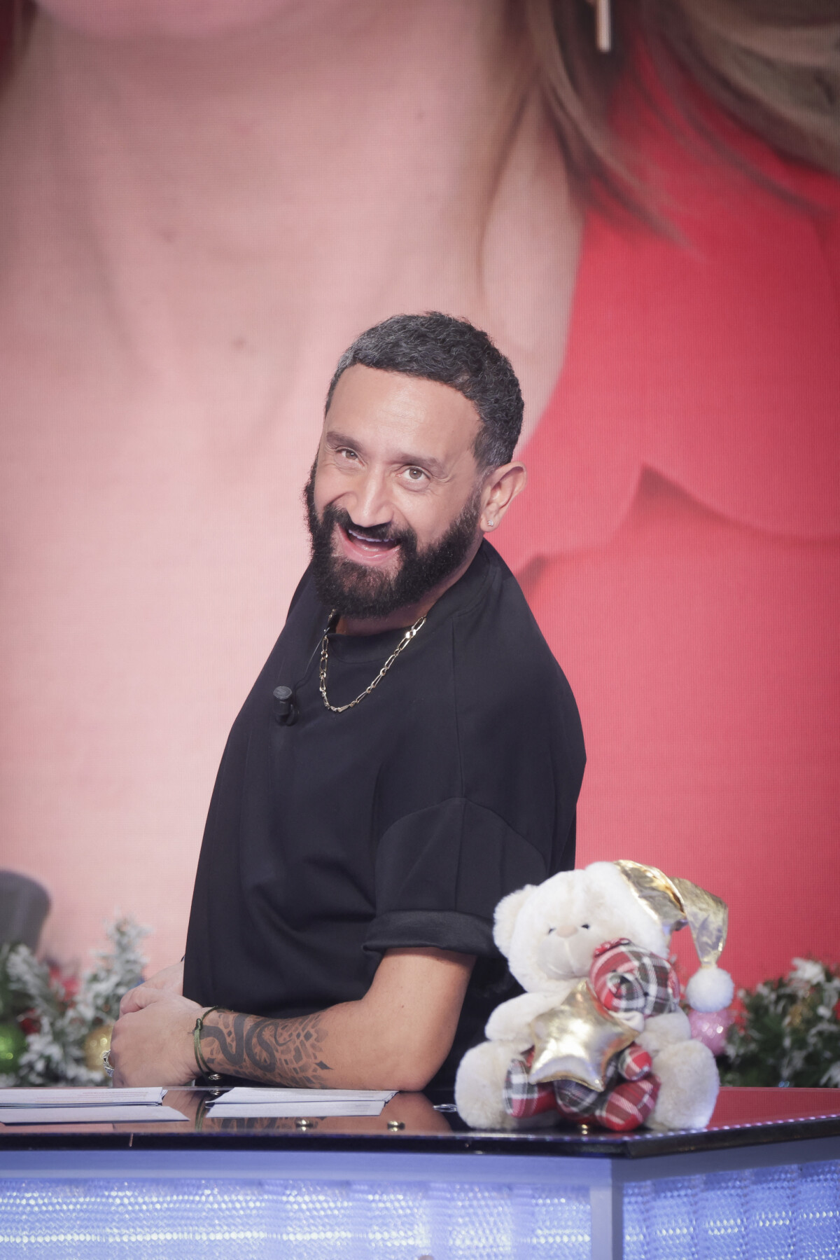 Photo Exclusif Cyril Hanouna Sur le plateau de l émission TPMP Touche Pas à Mon Poste