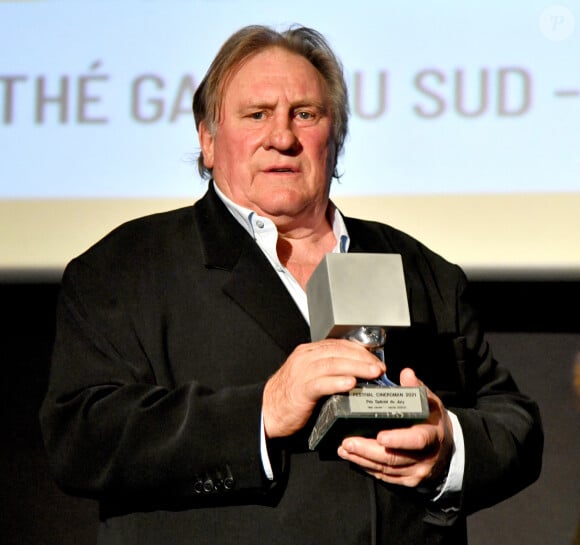 Gérard Depardieu lors de la soirée de clôture de la 3eme édition du Festival Cinéroman à Nice, le 24 octobre 2021. © Bruno Bebert / Bestimage 