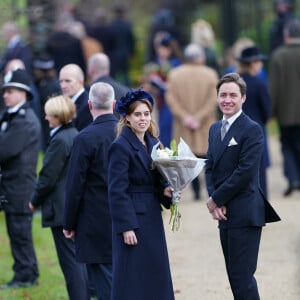 La princesse Beatrice d'York et son mari Edoardo Mapelli Mozzi - Les membres de la famille royale britannique lors de la messe du matin de Noël en l'église St-Mary Magdalene à Sandringham, le 25 décembre 2023. 