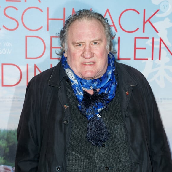 Info - Enquête sur la mort de l'actrice E. Debever ayant accusé Depardieu de violences sexuelles - Gérard Depardieu à la première du film "The Taste of Small Things" à Berlin le 12 janvier 2023.  
