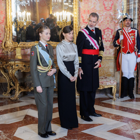 Le roi Felipe VI, la reine Letizia d'Espagne et la princesse Leonor lors de la réception militaire de Pâques au Palais Royal, le 6 janvier 2024 à Madrid, Espagne, le 6 janvier 2024. 