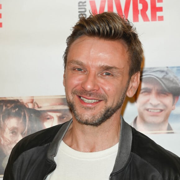 Jeanfi Janssens - Photocall à la première du film "Tourner pour vivre" sur la vie cinématographique du réalisateur C.Lelouch à Paris le 25 avril 2022. © Coadic Guirec / Bestimage 