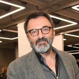 Frédéric Lopez - Vernissage de l'exposition "Quand le masque tombe" de Stéphane de Bourgies sur le toit de la Grande Arche à Paris, le 12 mars 2019. © Coadic Guirec/Bestimage