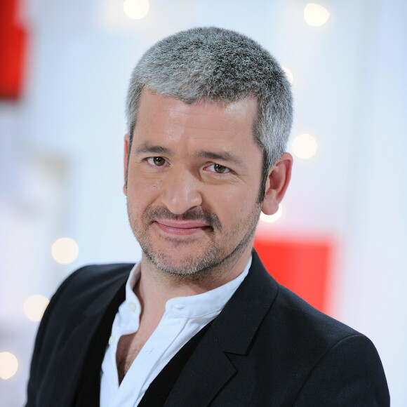 "Mon frère Ludovic vient de mourir dans un accident de voiture. Mon idole, mon dieu, mon phare, tout s'écroule, tout s'éteint" 
Exclusif - Gregoire (Grégoire Boissenot) - Enregistrement de l'émission "Vivement Dimanche prochain" au Studio Gabriel à Paris, présentée par M.Drucker et diffusée le 3 mars sur France 2. Le 20 février 2019 © Guillaume Gaffiot / Bestimage 
