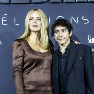 Loin de son compagnon Niels Schneider, l'actrice n'en était pas moins bien accompagnée sur le photocall de la soirée !
Virginie Efira et Milo Machado Graner au photocall du dîner César Révélations 2024 à L'Élysée Montmartre à Paris le 15 janvier 2024. © Olivier Borde / Bestimage 