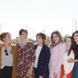 Sylvie Flepp, Anne Decis, Elodie Varlet, Léa François, Cécilia Hornus, , Lola Marois, Marie Mallia, Eleonore Sarrazin, Marie Réache, , Caroline Riou, Horya Benabet PLUS BELLE LA VIE Le festival de fiction TV de La Rochelle samedi 17 septembre 2022. © Christophe Aubert via Bestimage