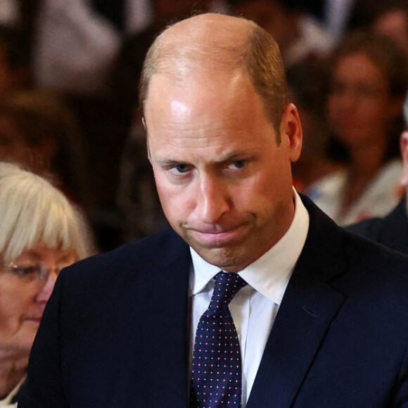 Le prince William, prince de Galles, et Catherine (Kate) Middleton, princesse de Galles assistent à un service religieux marquant le premier anniversaire de la mort de la reine Elizabeth II à la cathédrale St Davids à Haverfordwest dans le Pembrokeshire, pays de Galles, Royaume Uni, le 8 septembre 2023. 