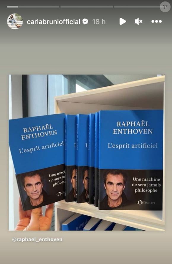 Si elle n'était pas présente, la mère d'Aurélien, Carla Bruni, a apporté son soutien à Raphaël Enthoven sur Instagram
 