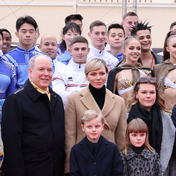 Le prince Albert II de Monaco, la princesse Charlene et leurs enfants le prince Jacques et la princesse Gabriella, Camille Gottlieb - La famille princière Monégasque lors de la Grande Parade du Cirque et de l'Open Air Circus Show pour fêter le Centenaire de la naissance du Prince Rainier III et les 50 ans du Festival International du Cirque de Monte-Carlo sur la place du palais princier le 13 janvier 2024. © Claudia Albuquerque / Bestimage 