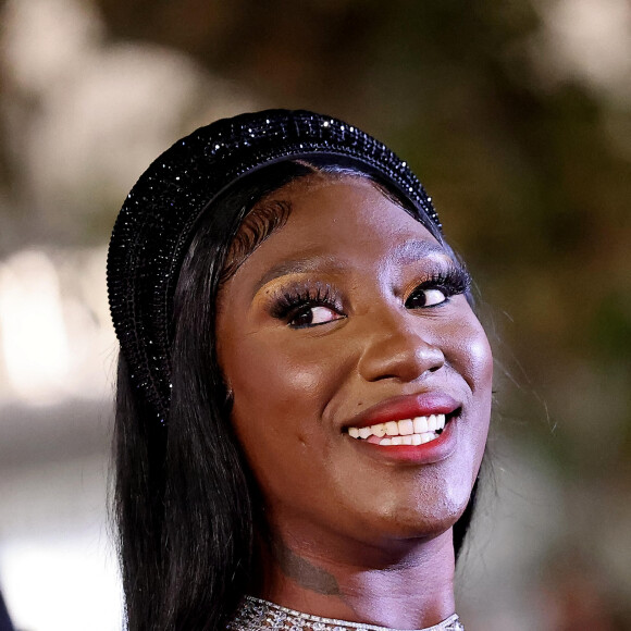 Aya Nakamura au photocall de la 24ème édition des "NRJ Music Awards (NMA)" au Palais des Festivals à Cannes le 18 novembre 2022. © Dominique Jacovides / Bestimage 