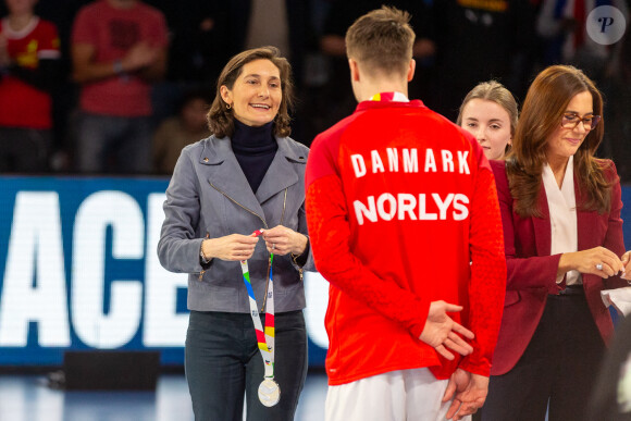 La reine Mary de Danemark et Amélie Oudéa-Castéra - La France championne d'Europe de Handball face au Danemark lors des Championnats d'Europe à Cologne.