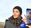 Comme elle l'avait annoncé la semaine dernière, l'animatrice de l'émission "L'amour est dans le pré", Karine Le Marchand, a amené près de 200 croissants aux agriculteurs sur un barrage sur l'autoroute A4 aux portes de Paris, pour leur affirmer son soutien. Le 29 janvier 2024 © Pierre Perusseau / Bestimage  