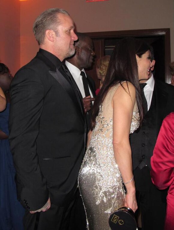 Jesse James et Sandra Bullock, à l'occasion de la grande soirée organisée par le magazine Vanity Fair, juste après la 82e cérémonie des Oscars, à Los Angeles, le 7 mars 2010.