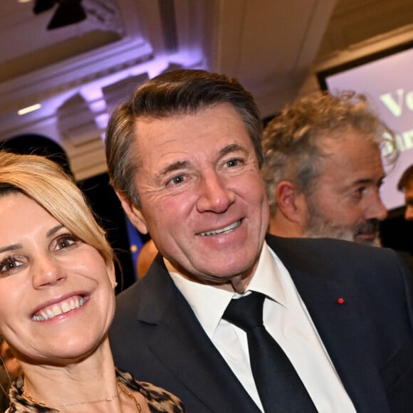 Visés par une enquête préliminaire pour "prise illégale d'intérêts", les amoureux restent forts
Christian Estrosi, le maire de Nice, et sa femme Laura Tenoudji Estrosi durant la Soirée des Voeux 2024 aux Amis du Maire de Nice au Palais de la Méditerranée, le 29 janvier 2024. C'est plus de 2000 sympatisants qui se sont réunis autour du maire, et ont assisté, durant plus d'une heure, à un show à l'américaine, micro en main, Christian Estrosi, a quitté le traditionnel pupitre pour descendre de scène et aller au contact de l'assistance proposant un question - réponse sans filtre, avec humour et bonne humeur, sous le regard amusé de son épouse Laura Tenoudji Estrosi. © Bruno Bebert/Bestimage