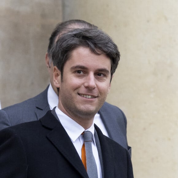 Le Premier ministre Gabriel Attal à la sortie du conseil des ministres du nouveau gouvernement au palais présidentiel de l'Elysée à Paris, France, le 12 janvier 2024. © Cyril Moreau/Bestimage
