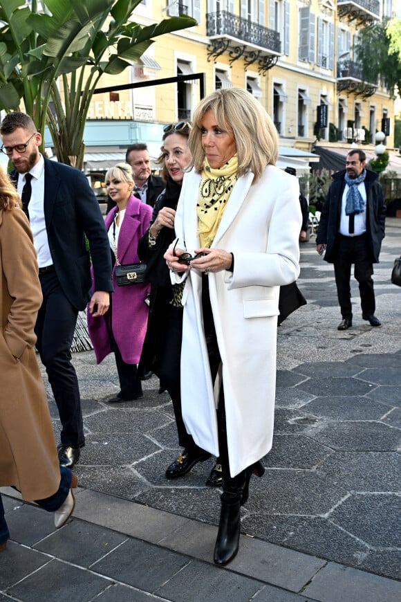 La Première dame française, Brigitte Macron (présidente de la Fondation Hôpitaux de Paris-Hôpitaux de France), durant la clôture de l'édition 2024 de la 35eme Opération Pièces Jaunes à Nice, au kiosque à musique du jardin Albert 1er, le 2 février 2024. Cette collecte de fonds "Pièces Jaunes" est destinée à améliorer la vie des enfants hospitalisés. © Bruno Bebert/Bestimage 