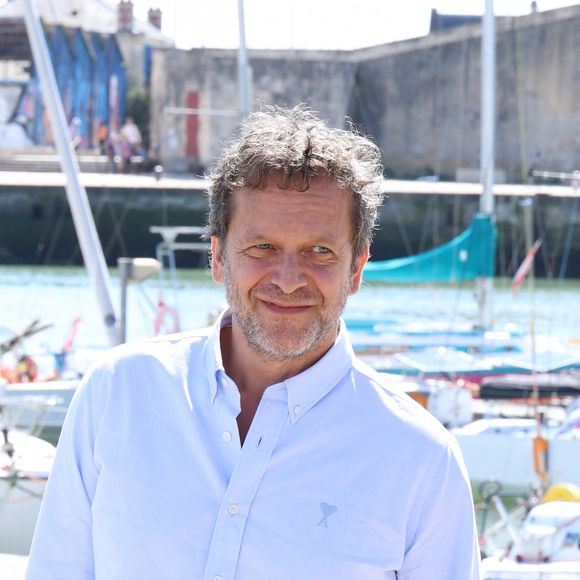 Jonathan Zaccai - Photocall de la série "La tribu" lors de la 25ème édition du Festival de la fiction de la Rochelle, le 14 septembre 2023. © Denis Guignebourg / Bestimage