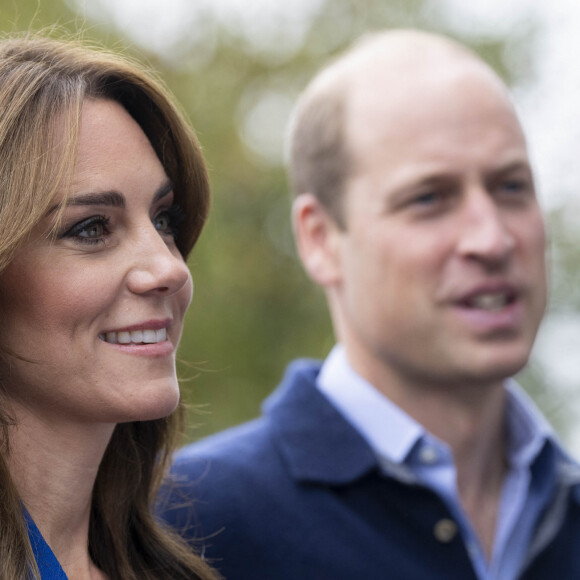 Heureusement, tout est désormais oublié ! 
Le prince William, prince de Galles, et Catherine (Kate) Middleton, princesse de Galles, au centre sportif national de Bisham Abbey à Marlow, à l'occasion de la Journée mondiale de la Santé mentale, le 12 octobre 2023. 