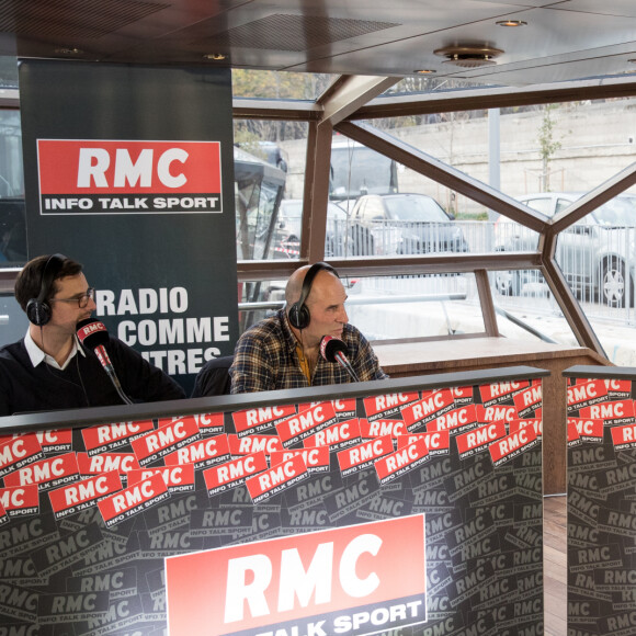 Pierre Dorian, Vincent Moscato, Matthieu Lartot et guest lors des 10 ans de l'émission de RMC "Super Moscato Show" en direct depuis la péniche Jean Bruel à Paris, le 16 novembre 2017. © Cyril Moreau/Bestimage