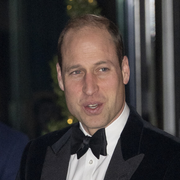 Le prince William, prince de Galles arrive au dîner de gala caritatif "London's Air Ambulance" au Raffles London à Londres le 7 février 2024. 