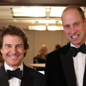 Où il a retrouvé Tom Cruise, avec qui il n'a cessé de blaguer.
Le prince William, prince de Galles et Tom Cruise participent au dîner de gala caritatif " London's Air Ambulance " au Raffles London à Londres, Royaume Uni, le 7 février 2024. 