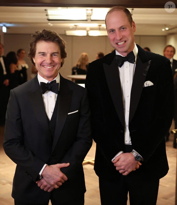Où il a retrouvé Tom Cruise, avec qui il n'a cessé de blaguer.
Le prince William, prince de Galles et Tom Cruise participent au dîner de gala caritatif " London's Air Ambulance " au Raffles London à Londres, Royaume Uni, le 7 février 2024. 